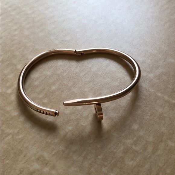 Rose Gold colored nail bracelet - Picture 4 of 4
